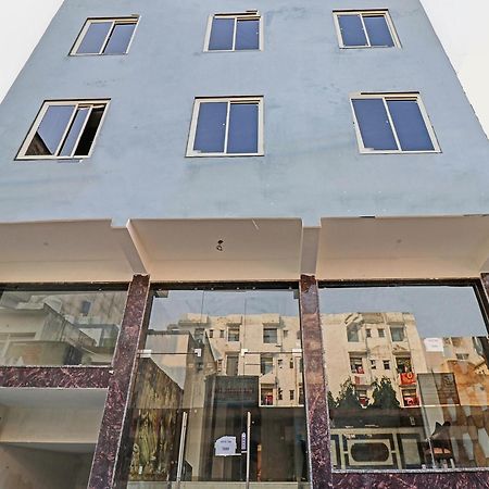 Townhouse Tark Inn نيودلهي المظهر الخارجي الصورة