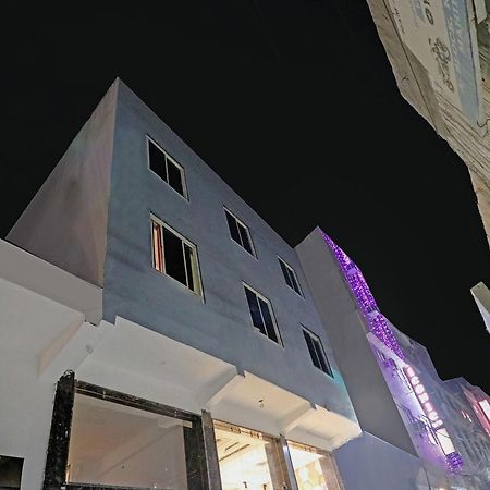 Townhouse Tark Inn نيودلهي المظهر الخارجي الصورة